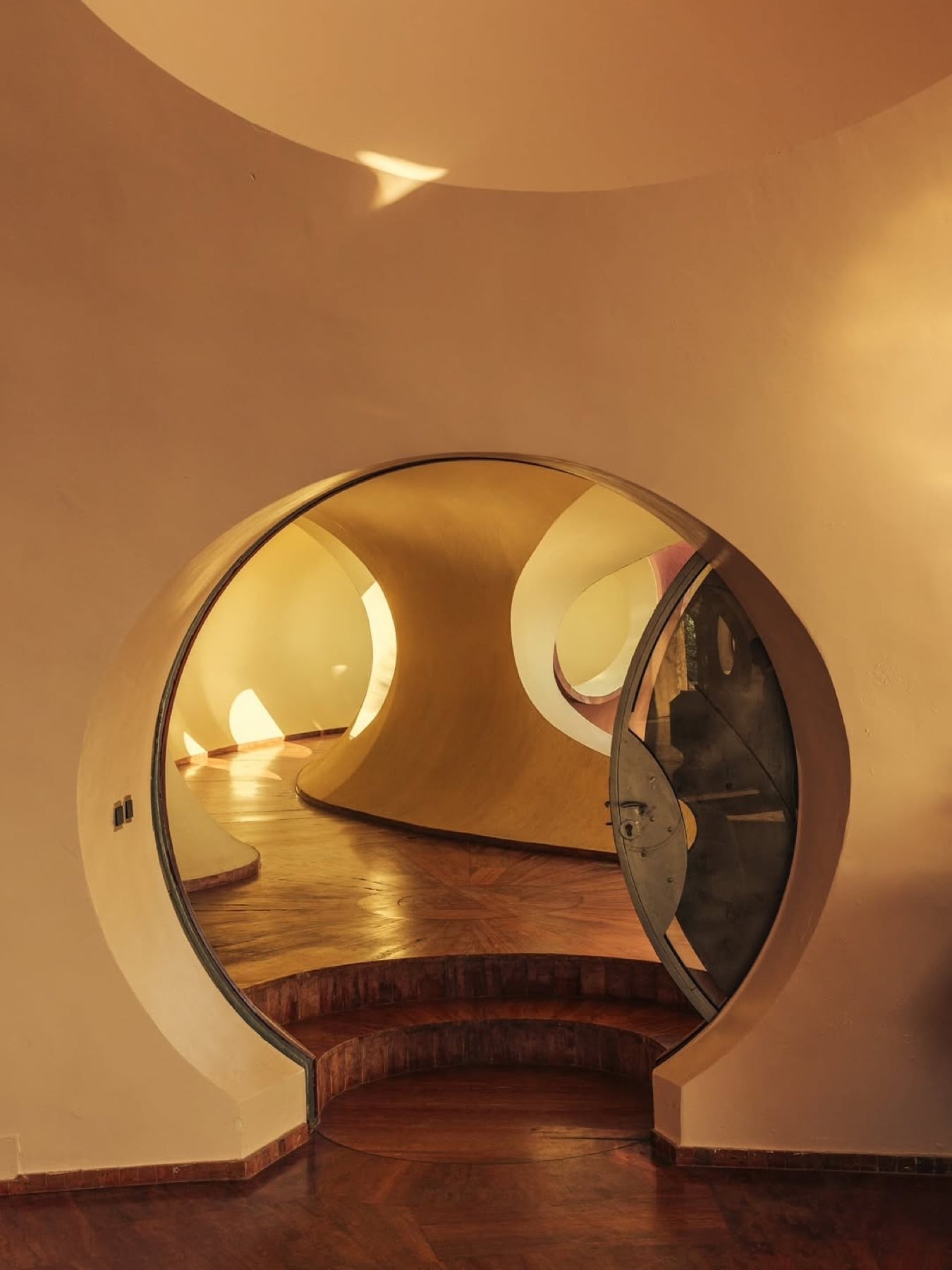 Refined living space interior